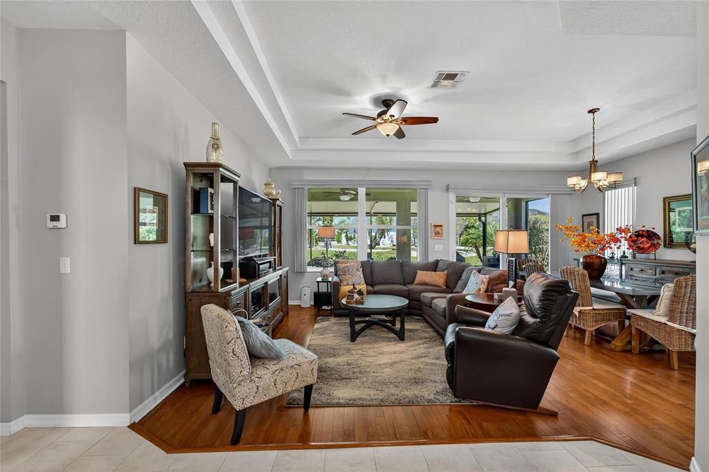 Active With Contract: $349,900 (3 beds, 2 baths, 1634 Square Feet)