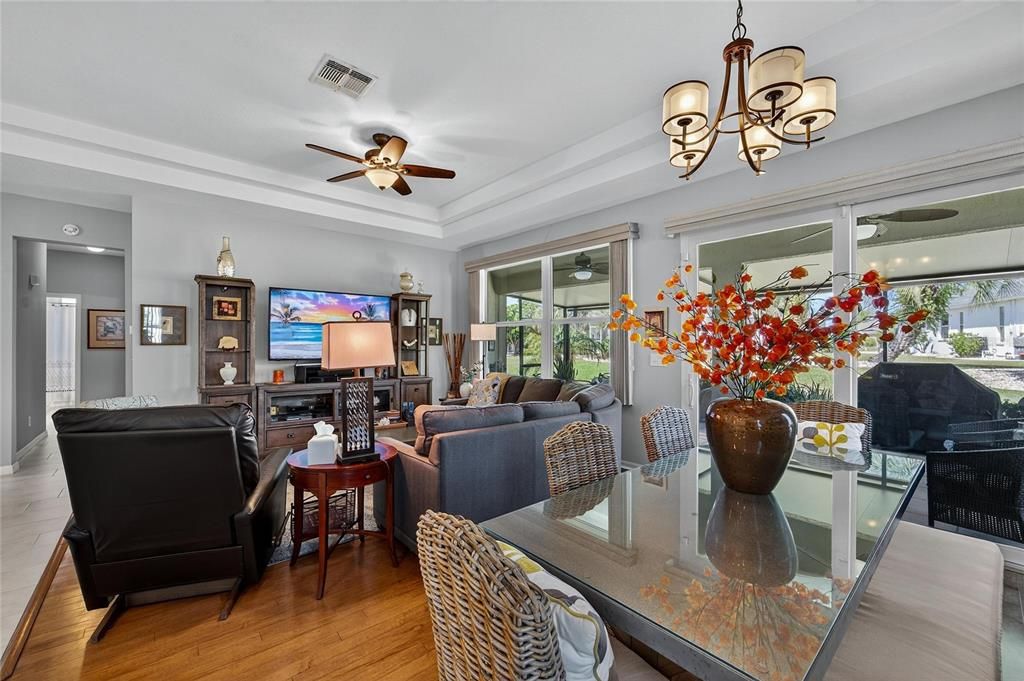 Active With Contract: $349,900 (3 beds, 2 baths, 1634 Square Feet)