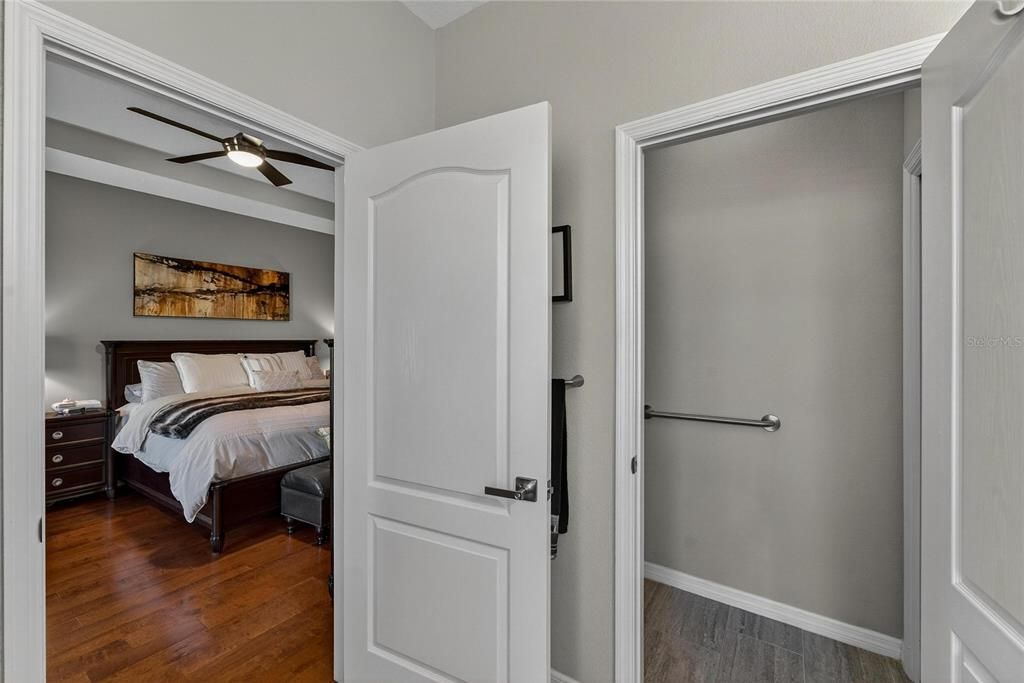 Active With Contract: $349,900 (3 beds, 2 baths, 1634 Square Feet)