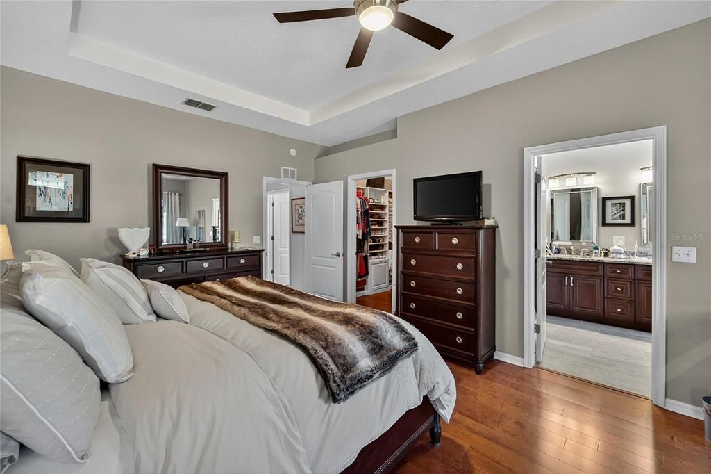 Active With Contract: $349,900 (3 beds, 2 baths, 1634 Square Feet)