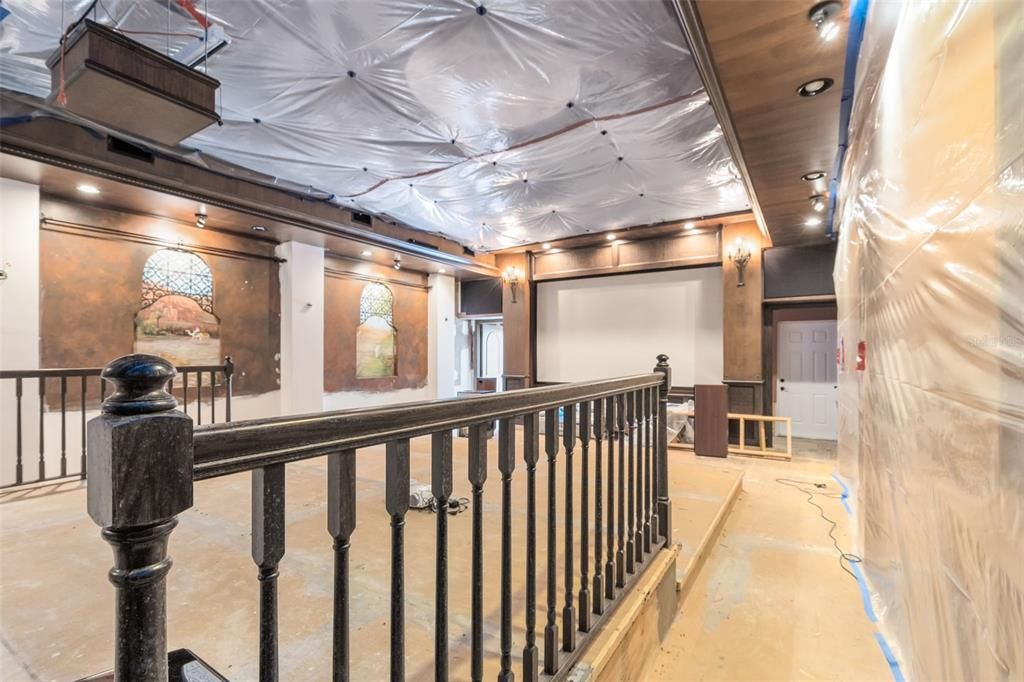 Active With Contract: $1,100,000 (4 beds, 5 baths, 6348 Square Feet)