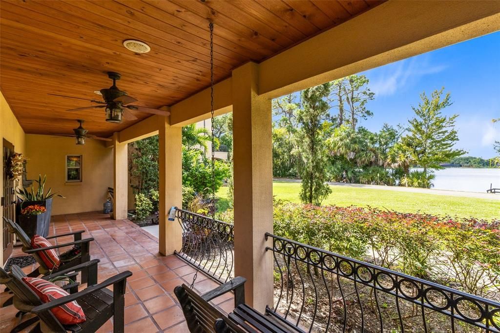 Active With Contract: $1,100,000 (4 beds, 5 baths, 6348 Square Feet)