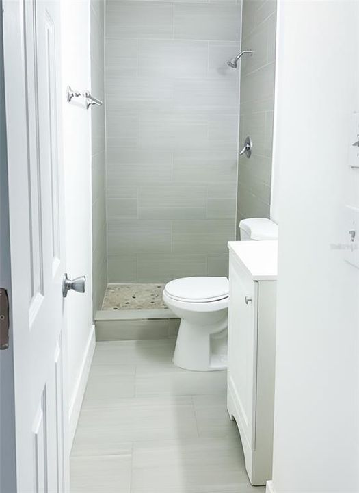 Active With Contract: $360,000 (4 beds, 3 baths, 1652 Square Feet)