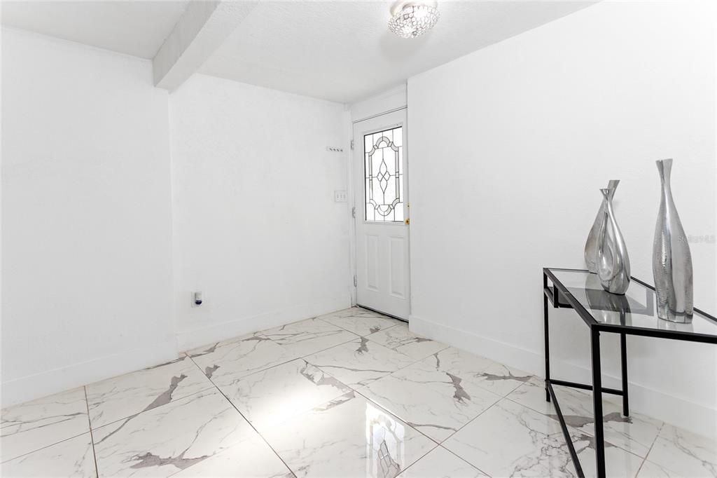 Active With Contract: $360,000 (4 beds, 3 baths, 1652 Square Feet)