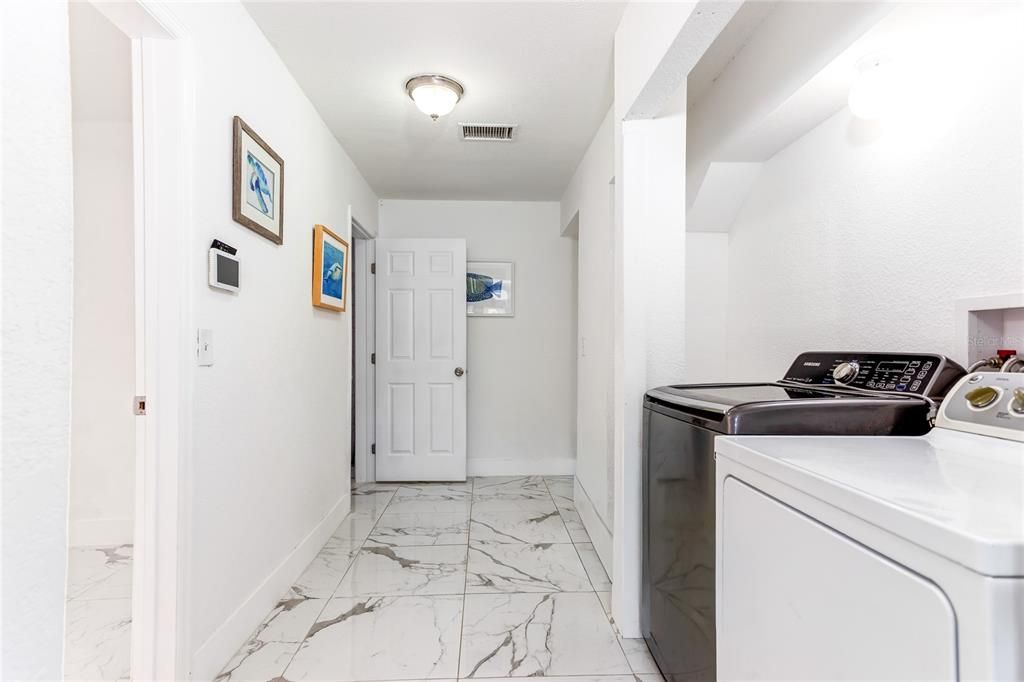 Active With Contract: $360,000 (4 beds, 3 baths, 1652 Square Feet)