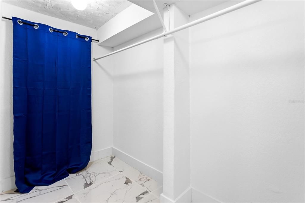 Active With Contract: $360,000 (4 beds, 3 baths, 1652 Square Feet)