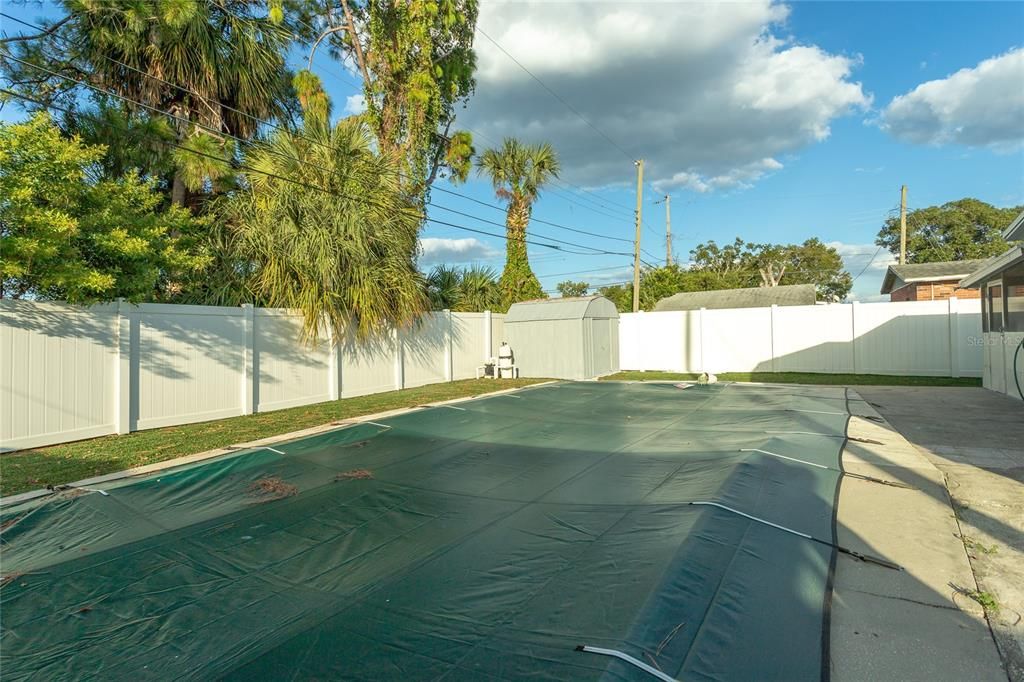 Active With Contract: $360,000 (4 beds, 3 baths, 1652 Square Feet)