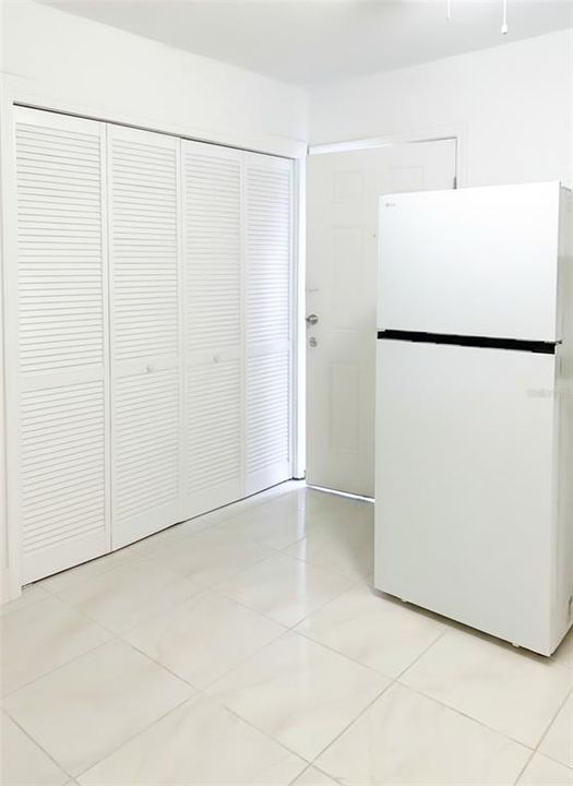 Active With Contract: $360,000 (4 beds, 3 baths, 1652 Square Feet)