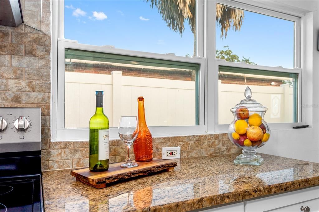 Active With Contract: $360,000 (4 beds, 3 baths, 1652 Square Feet)