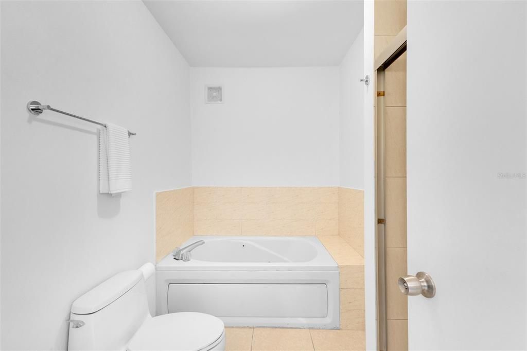 En Renta: $6,500 (3 camas, 2 baños, 1799 Pies cuadrados)