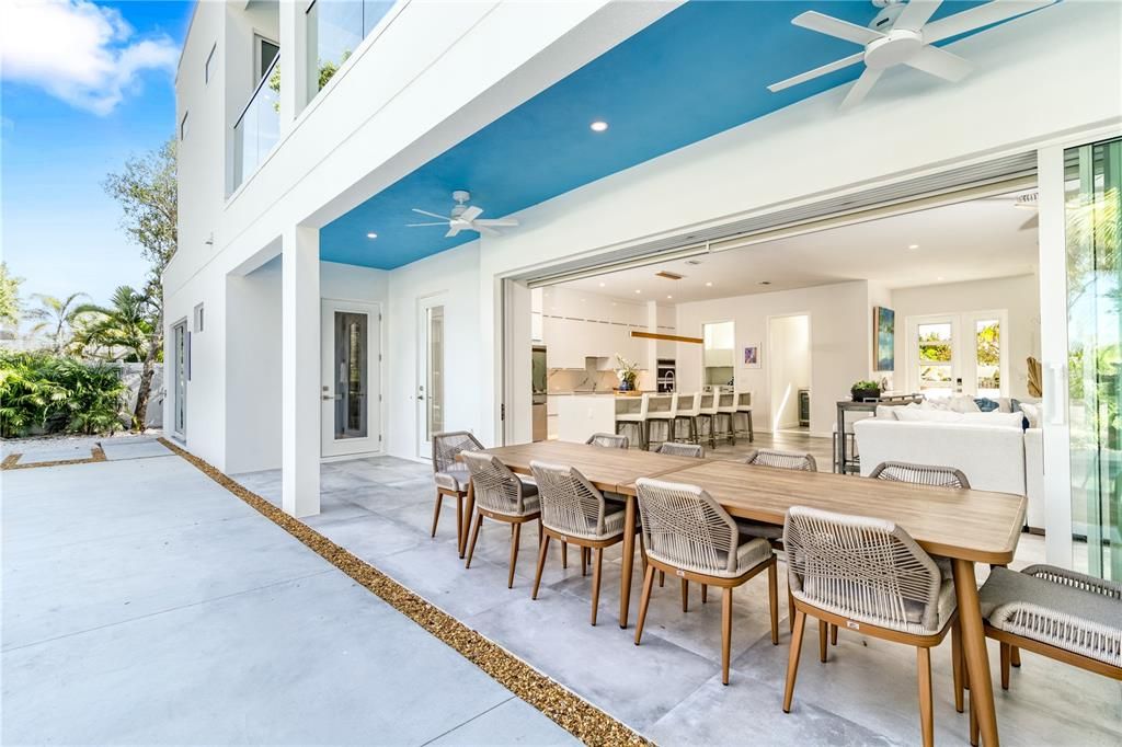 For Sale: $2,499,900 (6 beds, 6 baths, 3697 Square Feet)