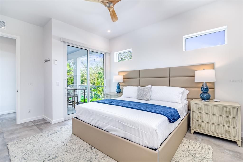 For Sale: $2,499,900 (6 beds, 6 baths, 3697 Square Feet)