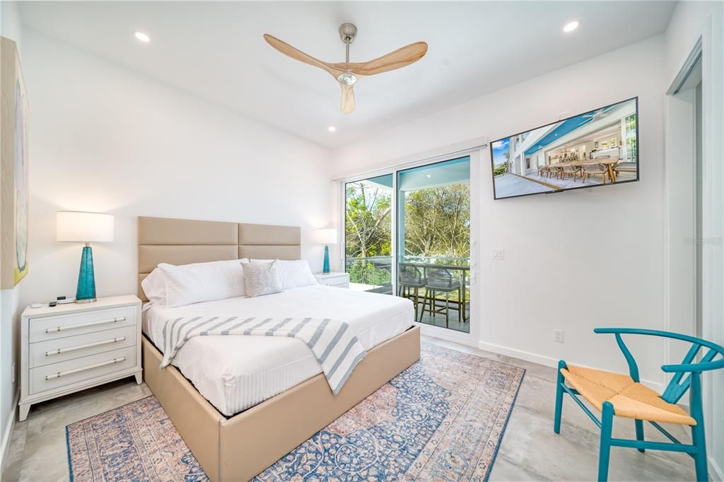 For Sale: $2,499,900 (6 beds, 6 baths, 3697 Square Feet)