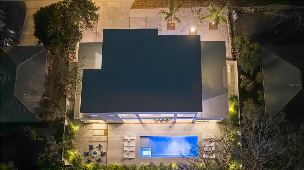 For Sale: $2,499,900 (6 beds, 6 baths, 3697 Square Feet)