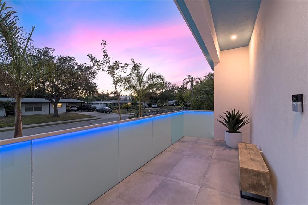 For Sale: $2,499,900 (6 beds, 6 baths, 3697 Square Feet)