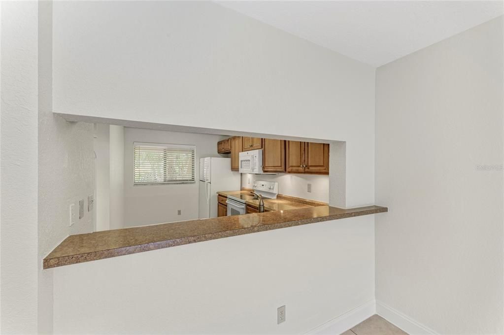 待售: $315,000 (2 贝兹, 2 浴室, 1233 平方英尺)