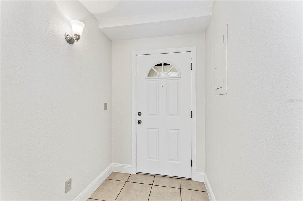 待售: $315,000 (2 贝兹, 2 浴室, 1233 平方英尺)