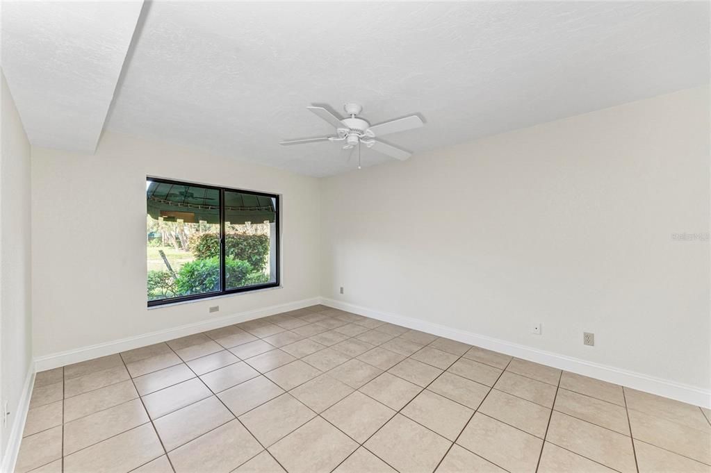 待售: $315,000 (2 贝兹, 2 浴室, 1233 平方英尺)