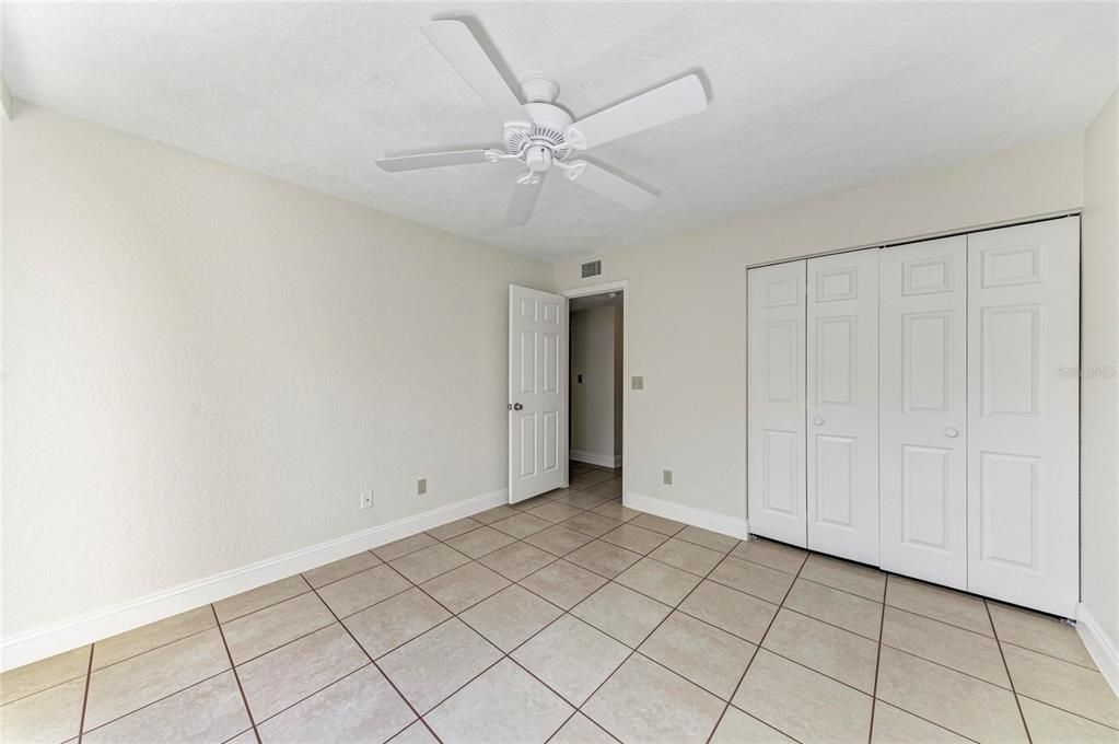 待售: $315,000 (2 贝兹, 2 浴室, 1233 平方英尺)