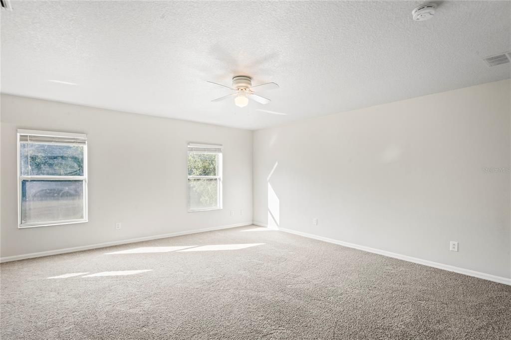 For Sale: $387,500 (3 beds, 2 baths, 1871 Square Feet)