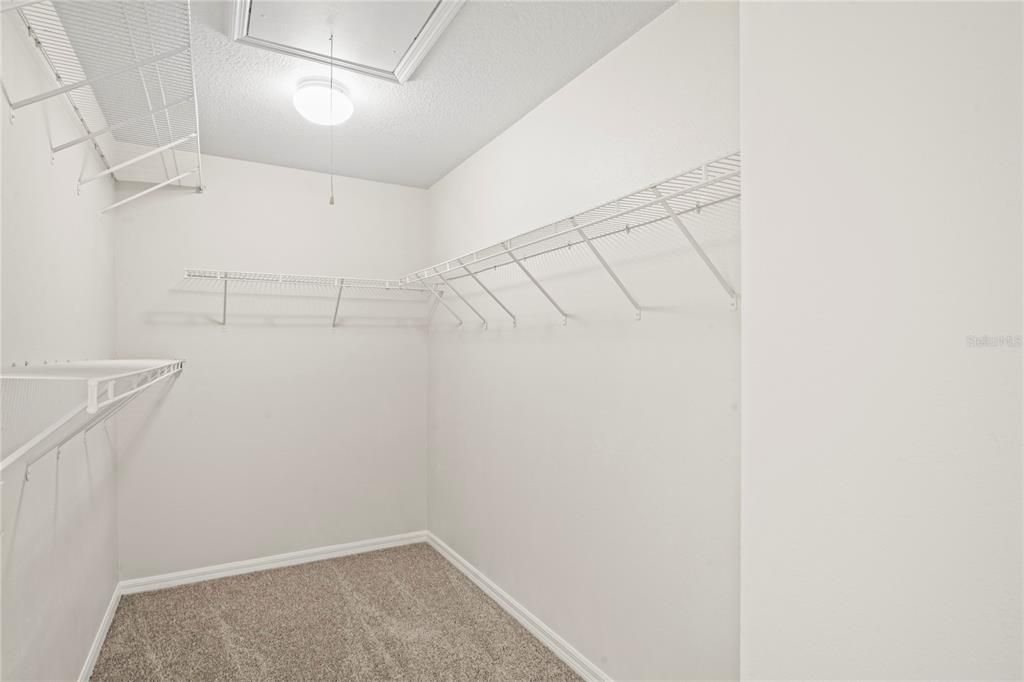 For Sale: $387,500 (3 beds, 2 baths, 1871 Square Feet)