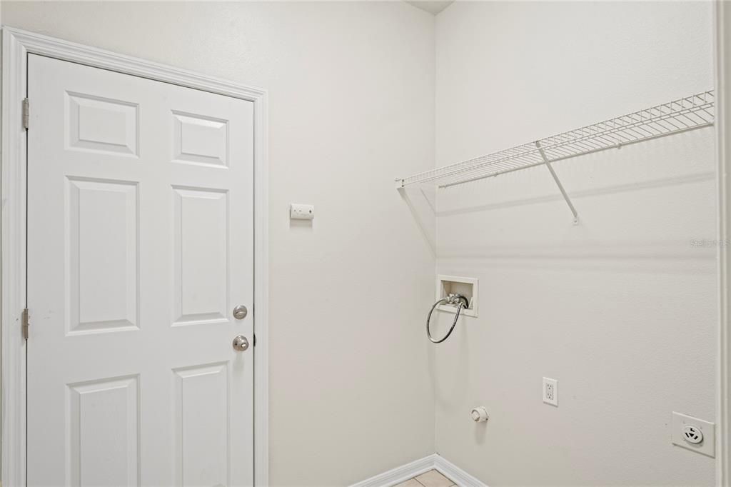 For Sale: $387,500 (3 beds, 2 baths, 1871 Square Feet)