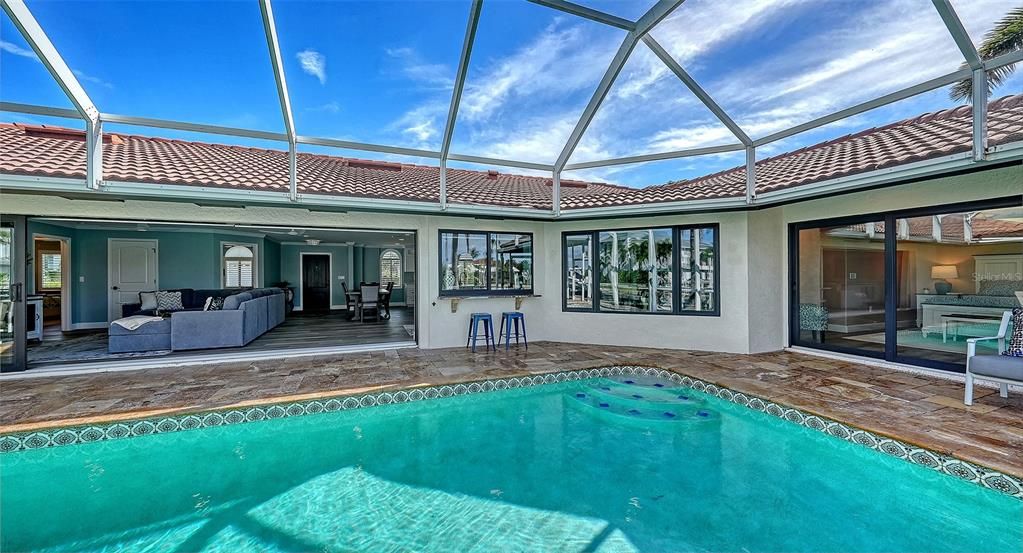 На продажу: $3,275,000 (4 спален, 2 ванн, 2550 Квадратных фут)