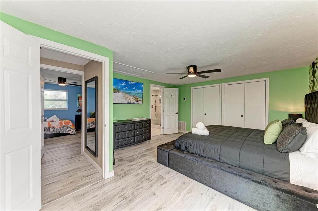 For Rent: $4,500 (5 beds, 3 baths, 2565 Square Feet)