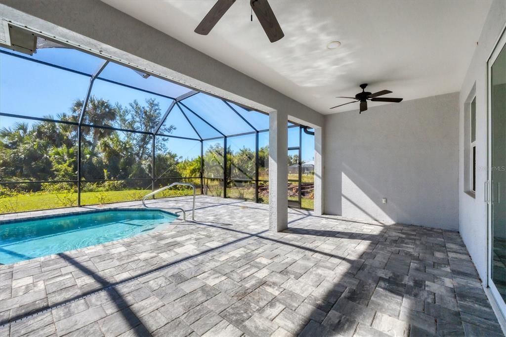 For Sale: $465,000 (3 beds, 2 baths, 1644 Square Feet)