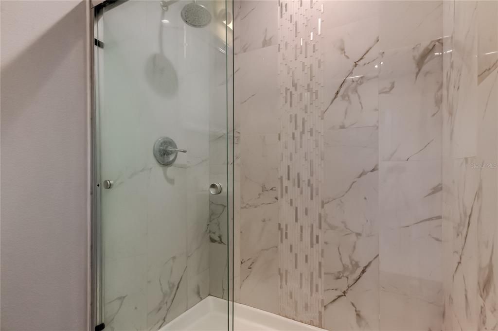 Active With Contract: $2,800 (3 beds, 2 baths, 1221 Square Feet)