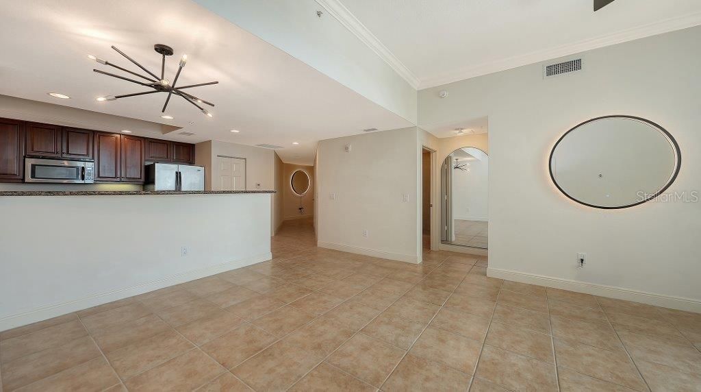 For Sale: $549,000 (2 beds, 2 baths, 1310 Square Feet)