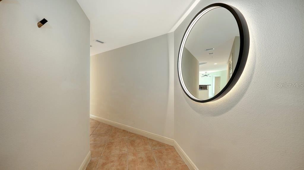 For Sale: $549,000 (2 beds, 2 baths, 1310 Square Feet)