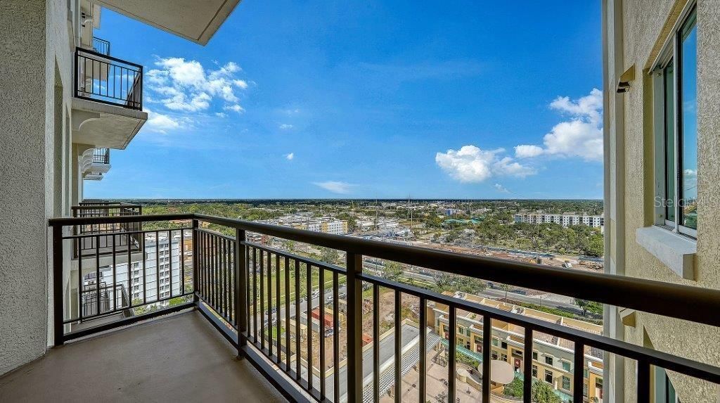 For Sale: $549,000 (2 beds, 2 baths, 1310 Square Feet)