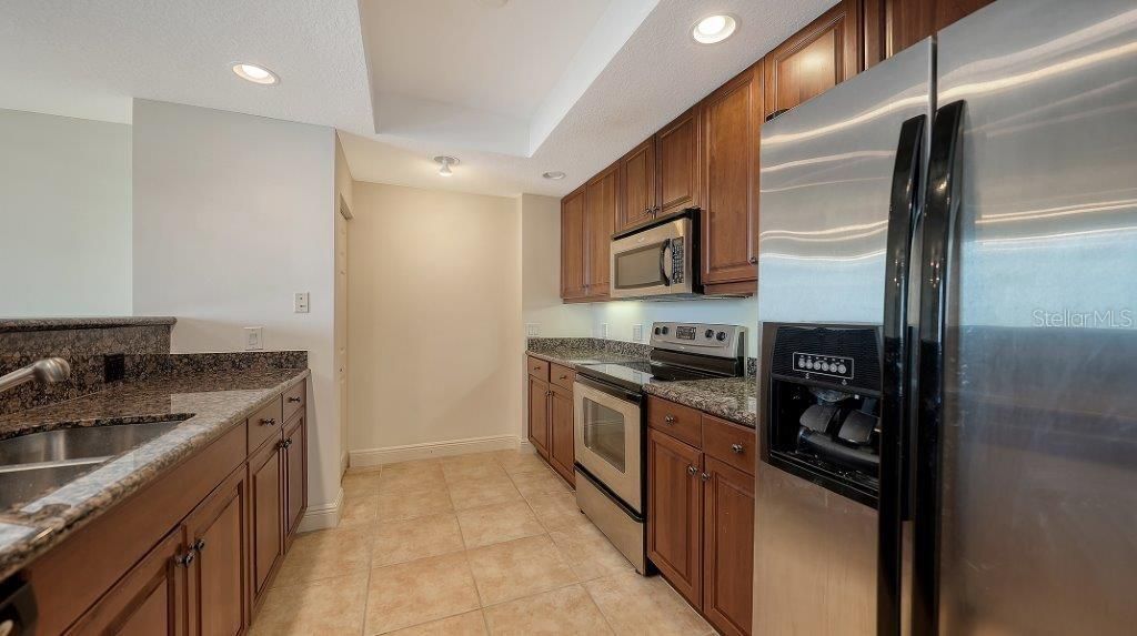 For Sale: $549,000 (2 beds, 2 baths, 1310 Square Feet)