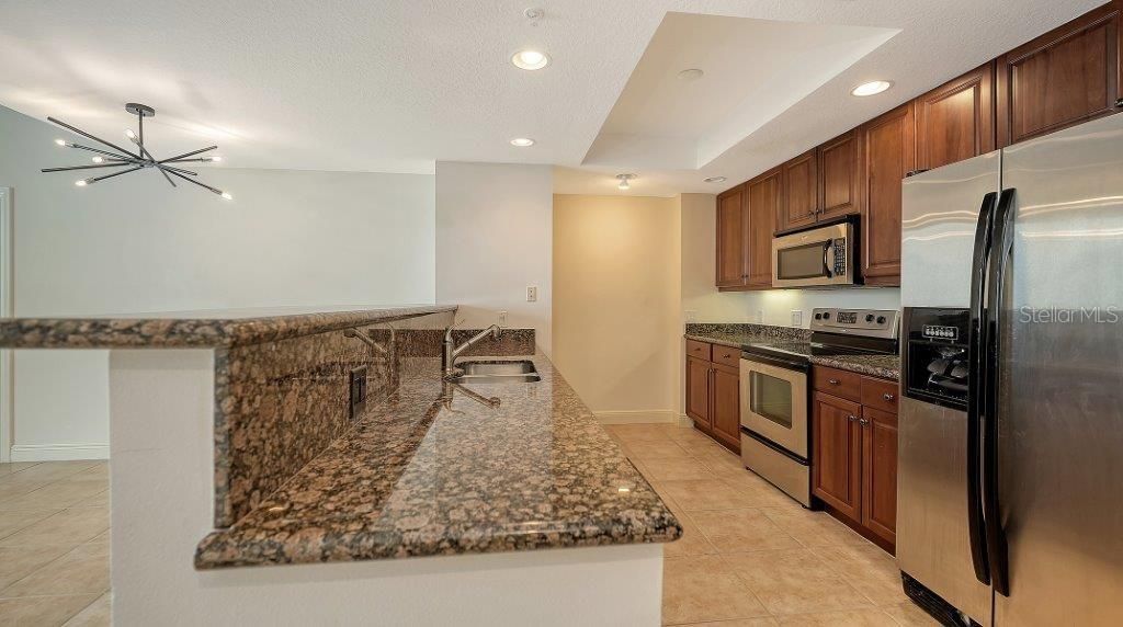 For Sale: $549,000 (2 beds, 2 baths, 1310 Square Feet)