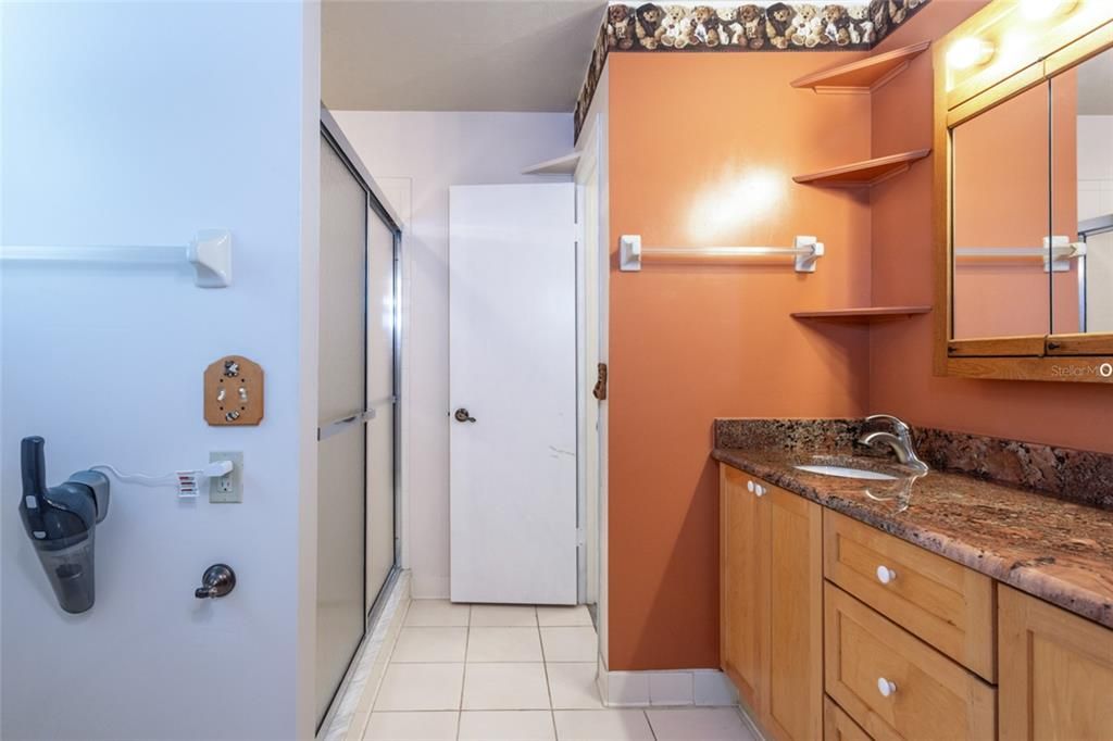 待售: $374,334 (4 贝兹, 2 浴室, 2328 平方英尺)