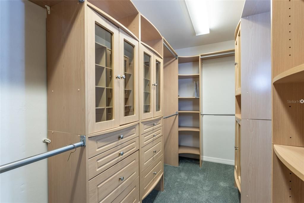 待售: $374,334 (4 贝兹, 2 浴室, 2328 平方英尺)