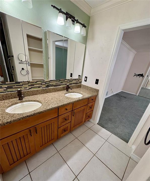 待售: $374,334 (4 贝兹, 2 浴室, 2328 平方英尺)