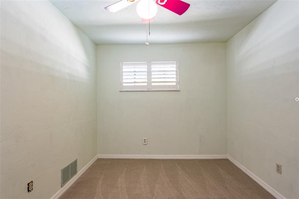 待售: $374,334 (4 贝兹, 2 浴室, 2328 平方英尺)