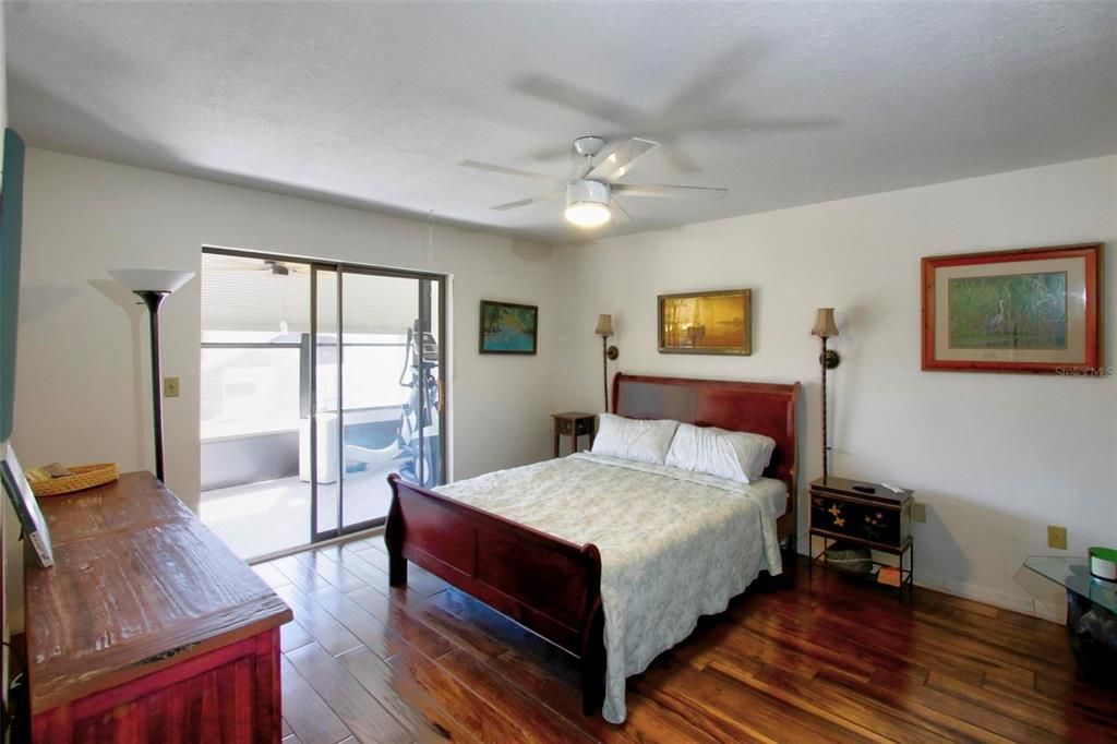 待售: $299,000 (2 贝兹, 2 浴室, 1363 平方英尺)