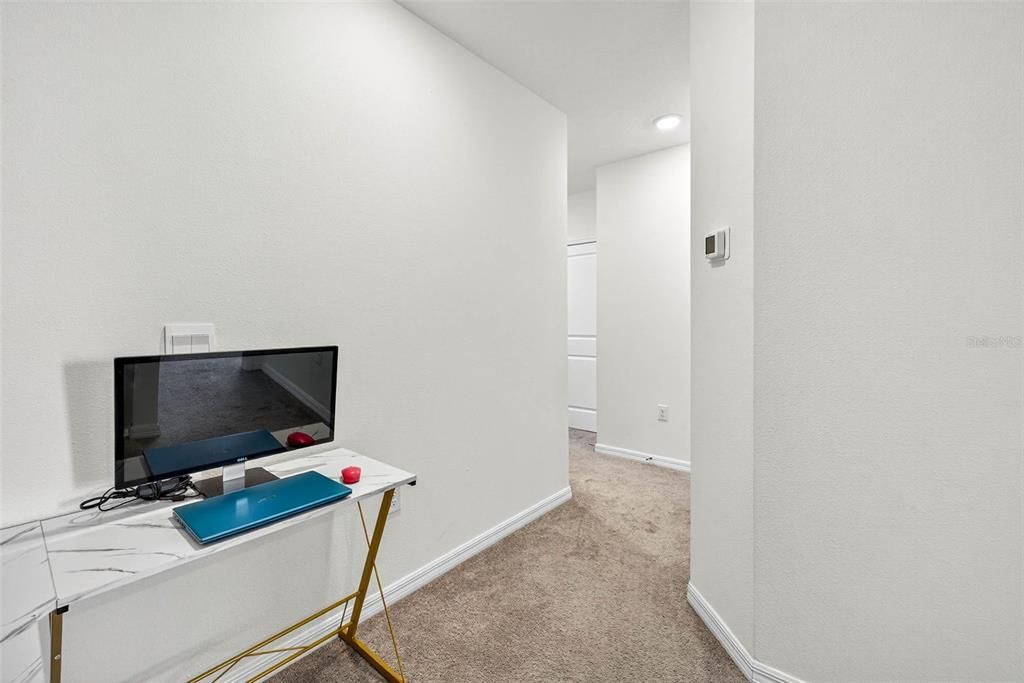 На продажу: $309,900 (3 спален, 2 ванн, 1707 Квадратных фут)