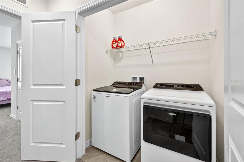 На продажу: $309,900 (3 спален, 2 ванн, 1707 Квадратных фут)