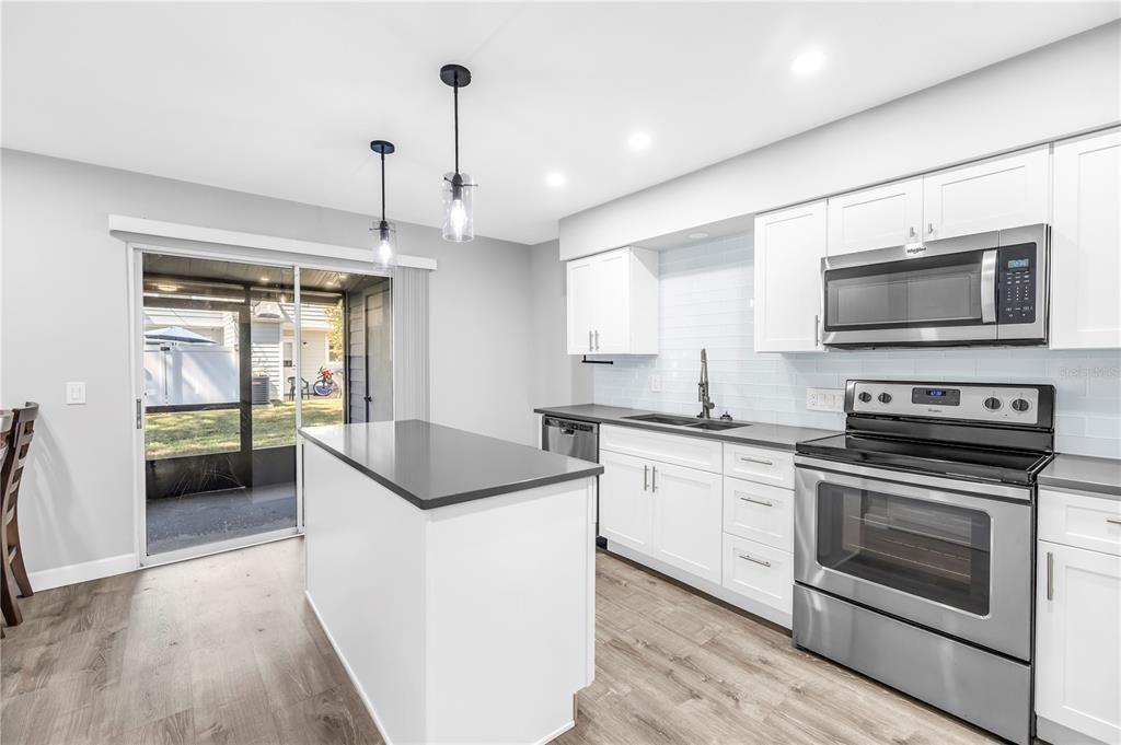 En Venta: $219,000 (2 camas, 2 baños, 1089 Pies cuadrados)