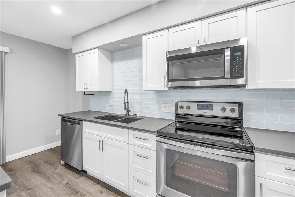 En Venta: $219,000 (2 camas, 2 baños, 1089 Pies cuadrados)