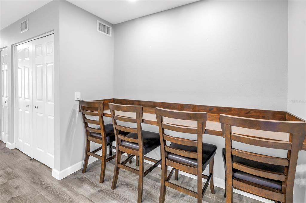 En Venta: $219,000 (2 camas, 2 baños, 1089 Pies cuadrados)