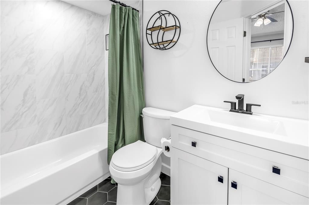 En Venta: $219,000 (2 camas, 2 baños, 1089 Pies cuadrados)