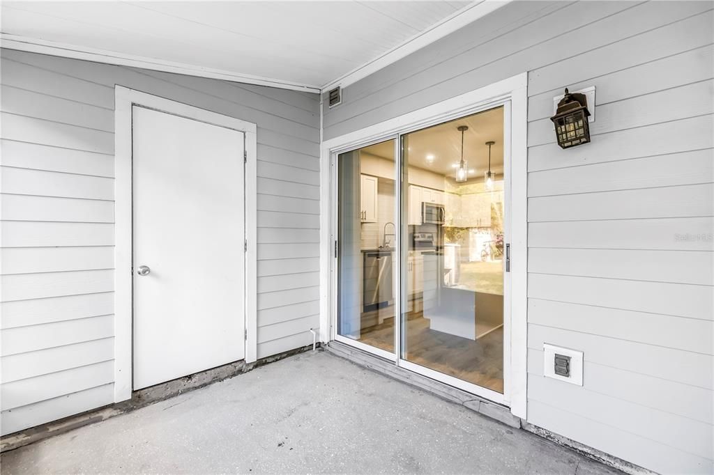 En Venta: $219,000 (2 camas, 2 baños, 1089 Pies cuadrados)