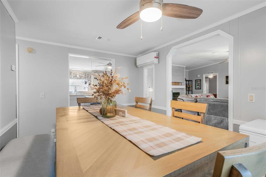 For Sale: $350,000 (3 beds, 2 baths, 1960 Square Feet)