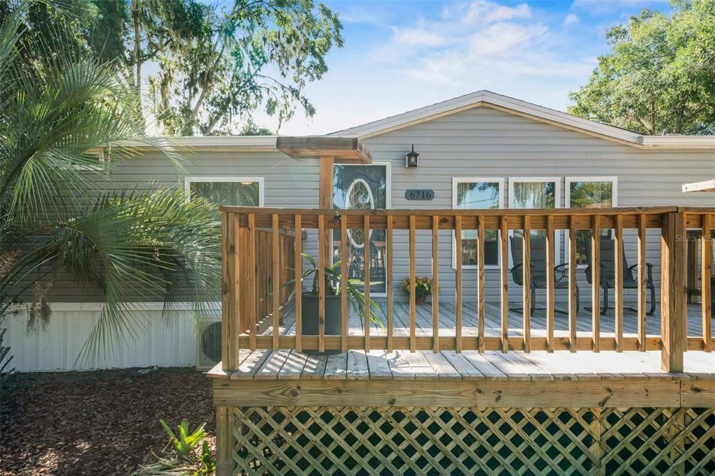 For Sale: $350,000 (3 beds, 2 baths, 1960 Square Feet)