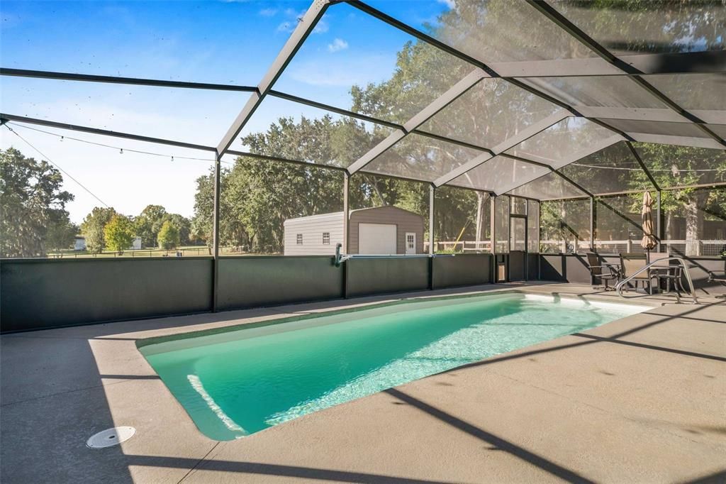 For Sale: $350,000 (3 beds, 2 baths, 1960 Square Feet)